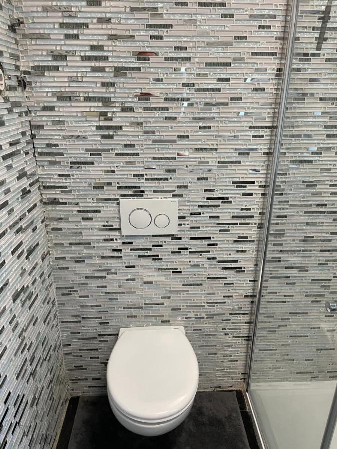Zimmer Im Herzen Von Durlach Karlsruhe Eksteriør bilde