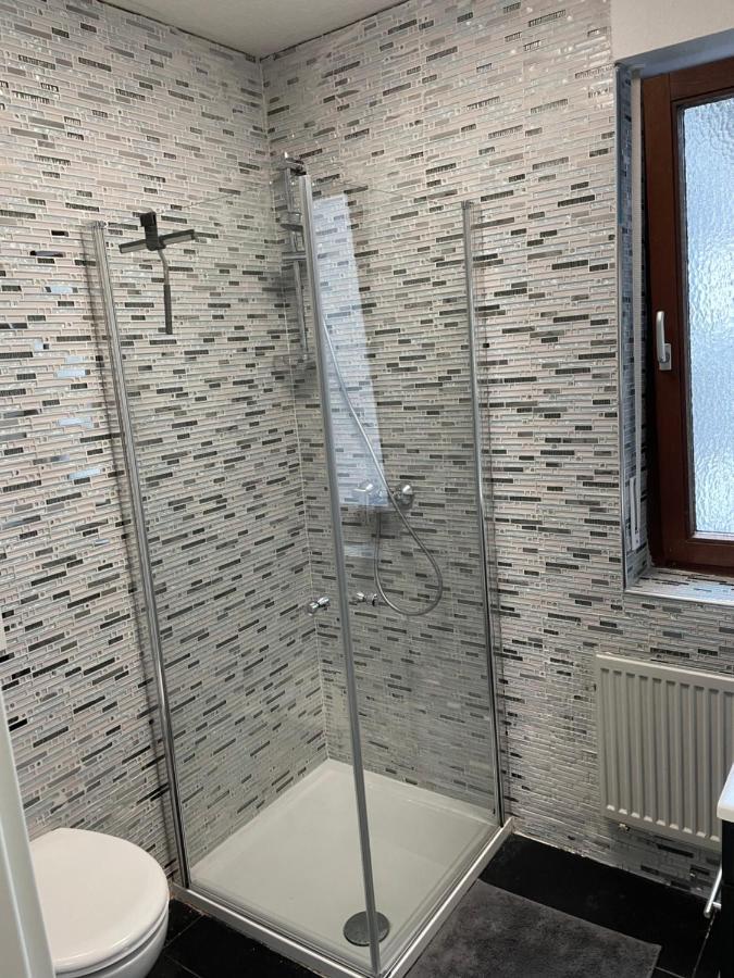 Zimmer Im Herzen Von Durlach Karlsruhe Eksteriør bilde